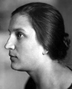 Niedra Aīda Niedra Aīda