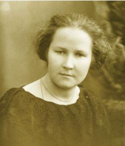 Tālrīta-Fabriciuss Milda Tālrīta-Fabriciuss Milda